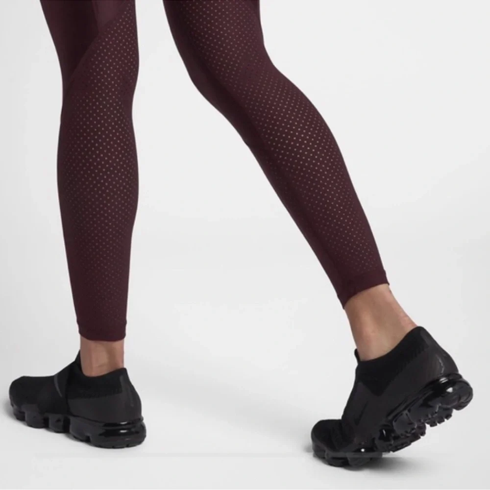 Nike burgundy high-waisted leggings #fitness - Picture 3 of 10